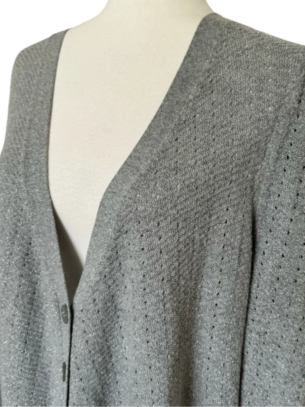 LANE BRYANT V-Neck Sparkly Silver Cardigan Sweater in Gray/Silver Size 18/20